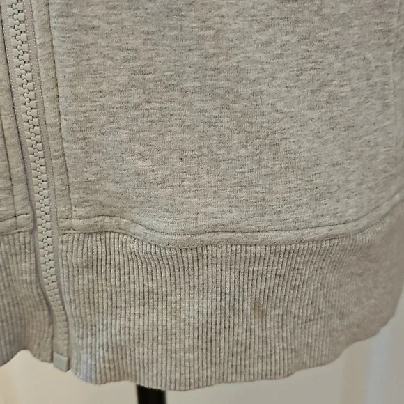 383. Lululemon Split Hoodie - Picture 4 of 11